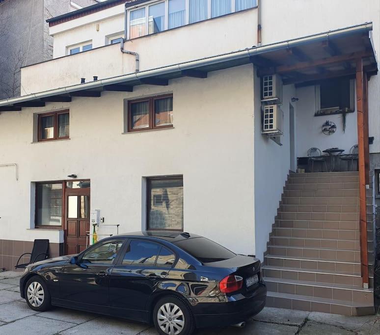 Apartments Dijana Zagreb Exterior photo